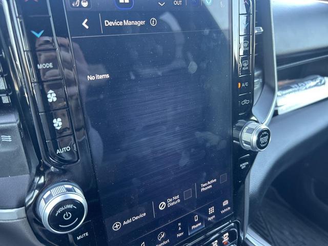 Photo of 2022 Granite Crystal Metallic Clearcoat RAM 1500