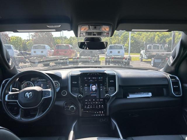Photo of 2022 Granite Crystal Metallic Clearcoat RAM 1500