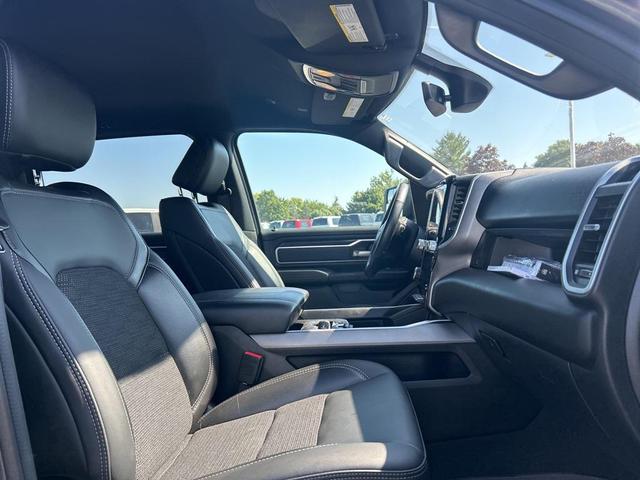 Photo of 2022 Granite Crystal Metallic Clearcoat RAM 1500