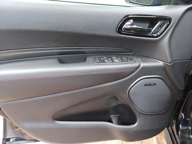 Photo of 2021 DB Black Crystal Clearcoat Dodge Durango