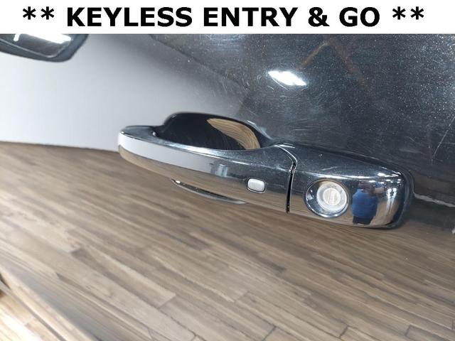 Photo of 2021 DB Black Crystal Clearcoat Dodge Durango