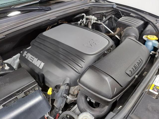 Photo of 2021 DB Black Crystal Clearcoat Dodge Durango