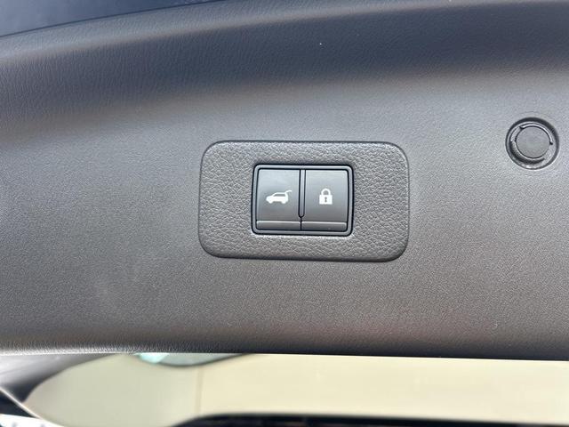 Photo of 2022 Super Black Nissan Armada