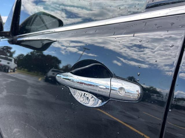 Photo of 2022 Super Black Nissan Armada