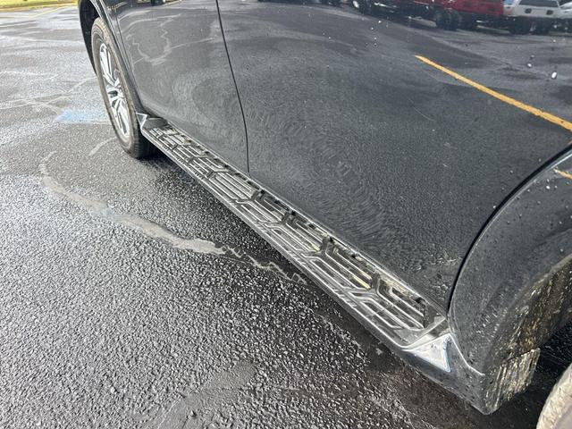 Photo of 2022 Super Black Nissan Armada