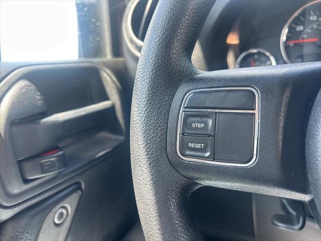 Photo of 2017 Granite Crystal Metallic Clearcoat Jeep Wrangler