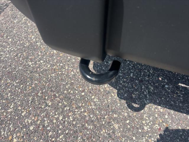 Photo of 2017 Granite Crystal Metallic Clearcoat Jeep Wrangler