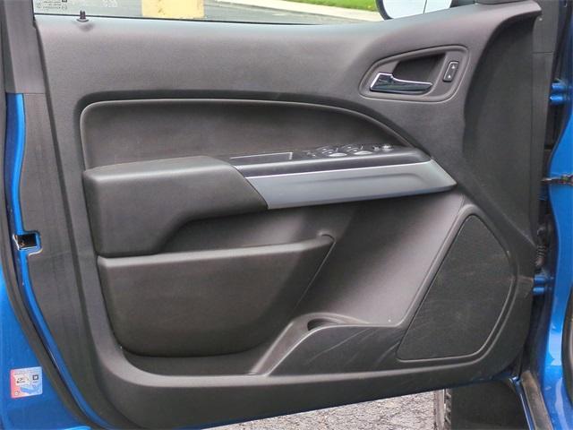 Photo of 2022 Bright Blue Metallic Chevrolet Colorado