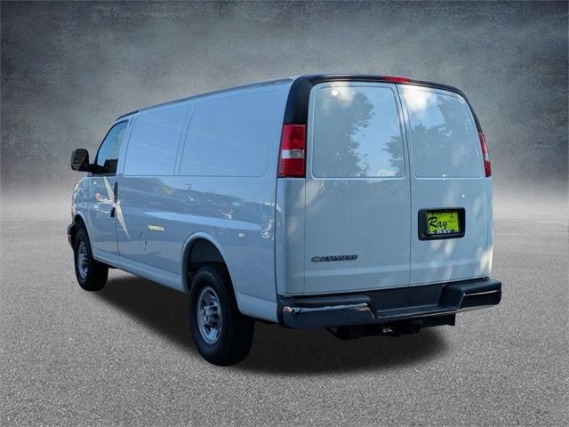 Photo of 2025 Summit White Chevrolet Express 2500