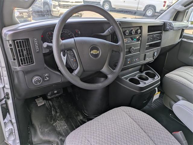 Photo of 2025 Summit White Chevrolet Express 2500