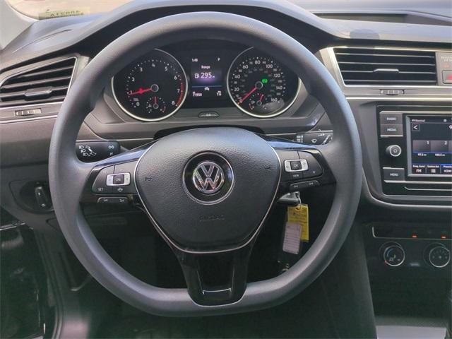 Photo of 2020 Deep Black Pearl Effect Volkswagen Tiguan