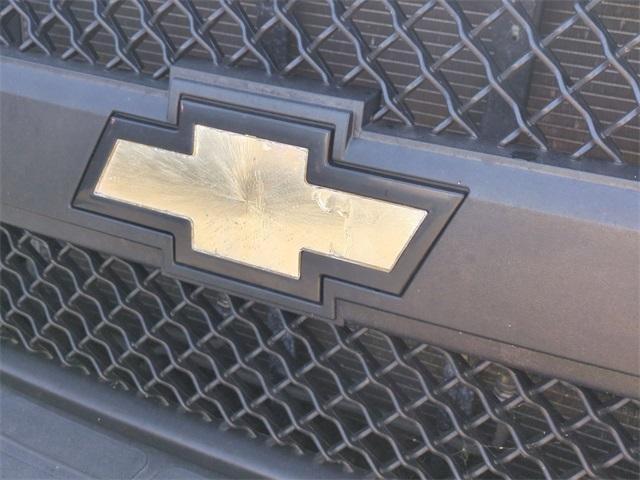 Photo of 2017 Summit White Chevrolet Express 2500