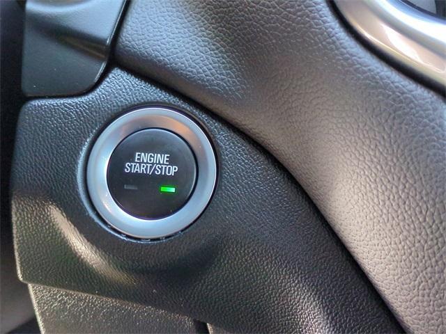 Photo of 2021 Summit White Chevrolet Equinox