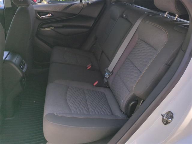 Photo of 2021 Summit White Chevrolet Equinox