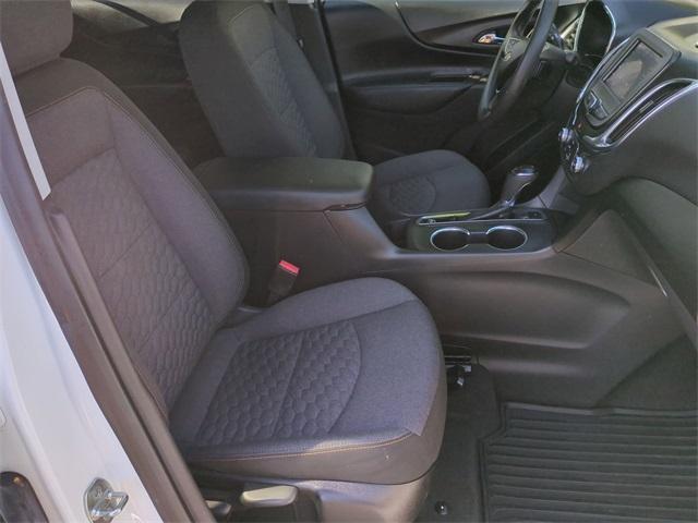 Photo of 2021 Summit White Chevrolet Equinox