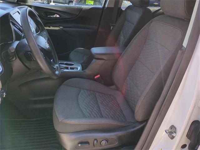 Photo of 2021 Summit White Chevrolet Equinox