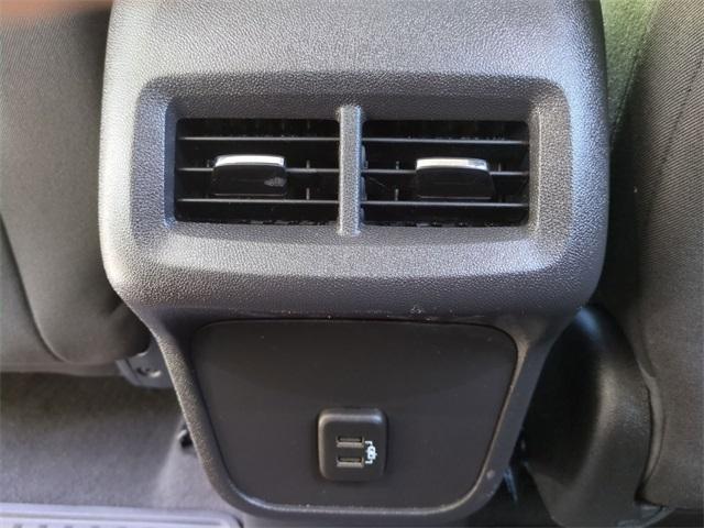 Photo of 2021 Summit White Chevrolet Equinox