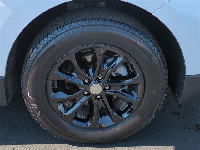 Photo of 2021 Summit White Chevrolet Equinox