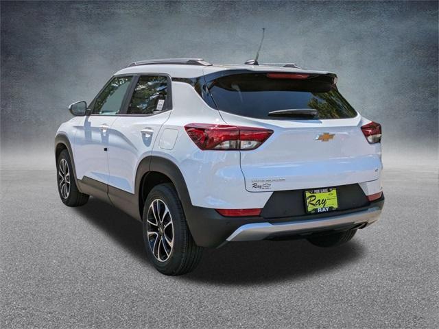 Photo of 2026 Summit White Chevrolet Trailblazer