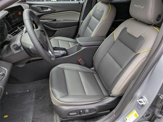 Photo of 2025 Sterling Gray Metallic Chevrolet Trax