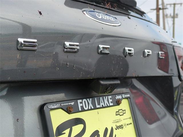Photo of 2021 Gray Ford Escape