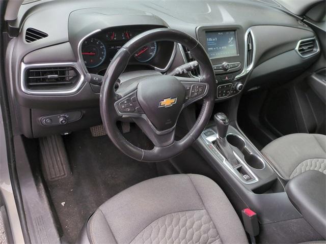 Photo of 2018 Pepperdust Metallic Chevrolet Equinox