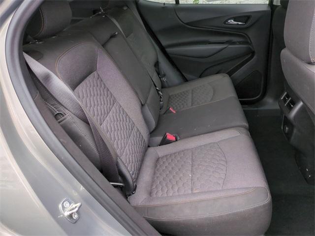 Photo of 2018 Pepperdust Metallic Chevrolet Equinox