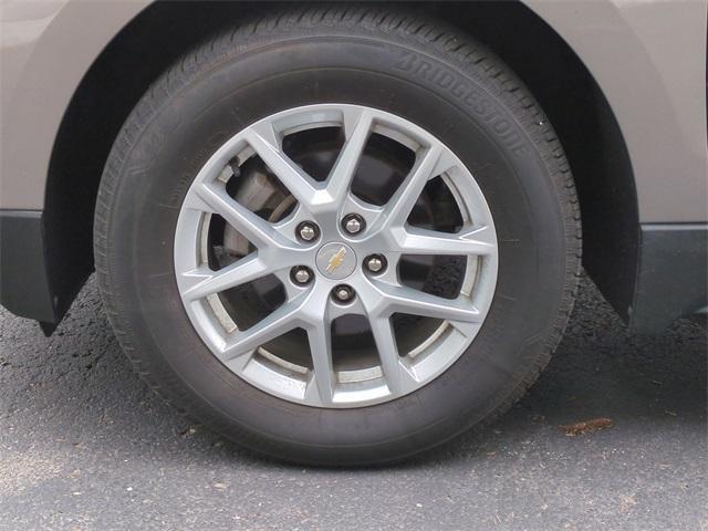 Photo of 2018 Pepperdust Metallic Chevrolet Equinox