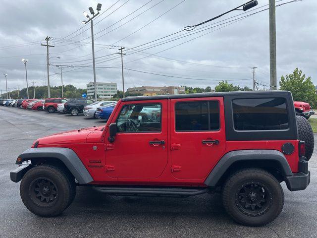 Photo of 2016 Black Clearcoat Jeep Wrangler Unlimited