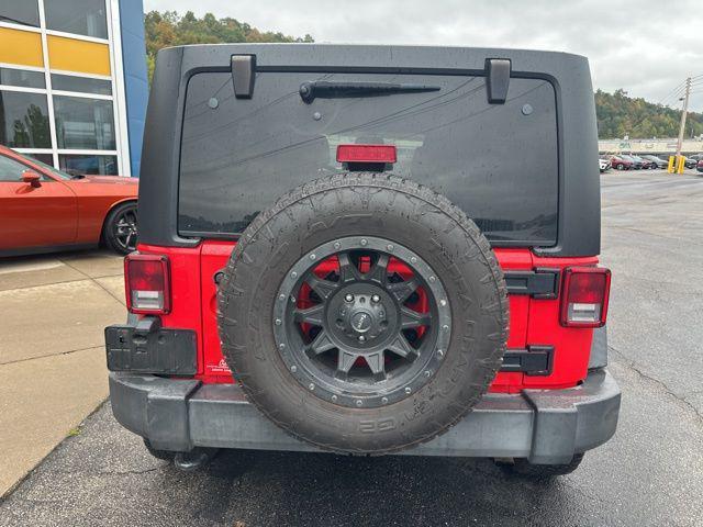 Photo of 2016 Black Clearcoat Jeep Wrangler Unlimited
