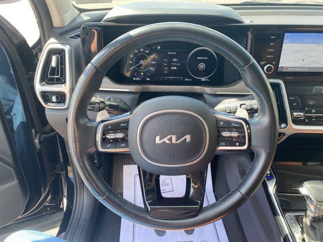 Photo of 2022 Ebony Black Kia Sorento