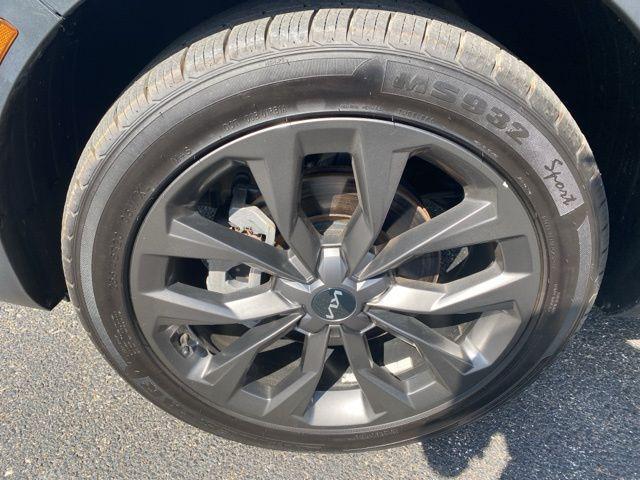Photo of 2022 Ebony Black Kia Sorento