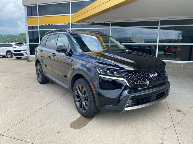 Photo of 2022 Ebony Black Kia Sorento