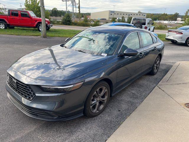 Photo of 2024 Meteorite Gray Metallic Honda Accord