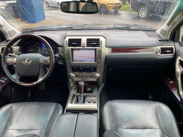 Photo of 2018 Black Onyx Lexus GX 460
