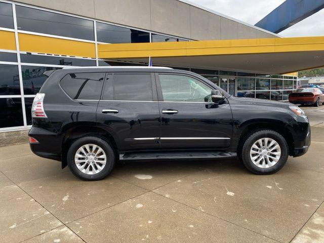 Photo of 2018 Black Onyx Lexus GX 460