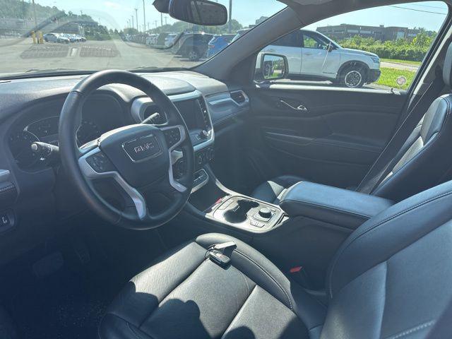 Photo of 2023 Summit White GMC Acadia