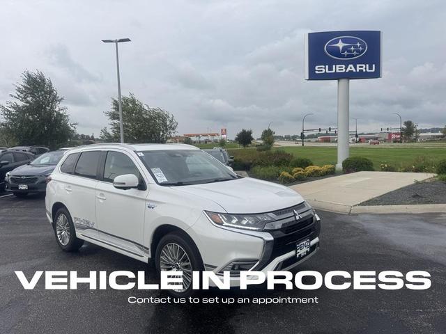 Photo of 2020 White Mitsubishi Outlander PHEV