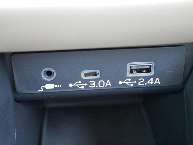 Photo of 2025 White Subaru Legacy