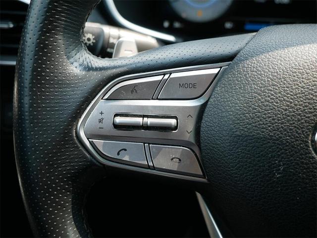 Photo of 2021 Black Hyundai SANTA FE