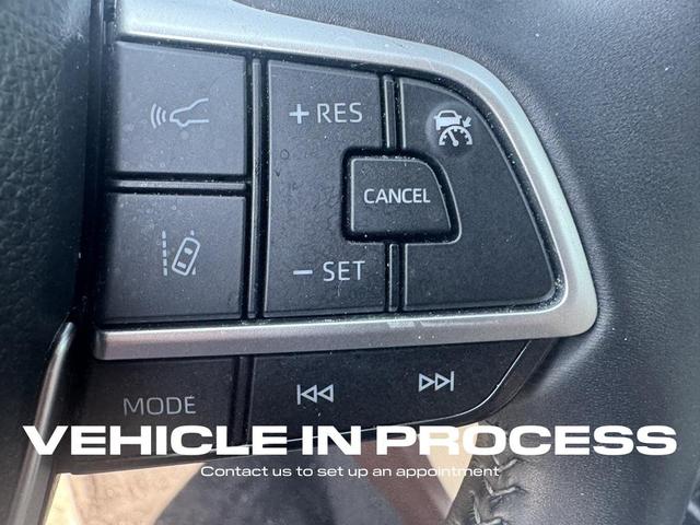 Photo of 2022 Bronze Toyota Highlander Hybrid