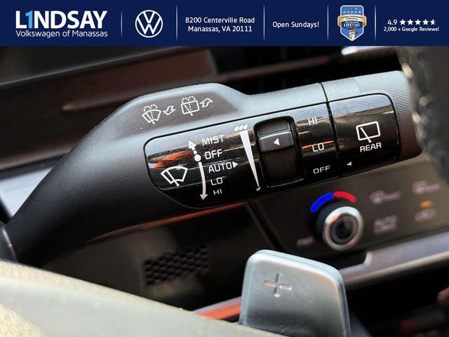 Photo of 2024 Gravity Gray Kia Sportage Hybrid