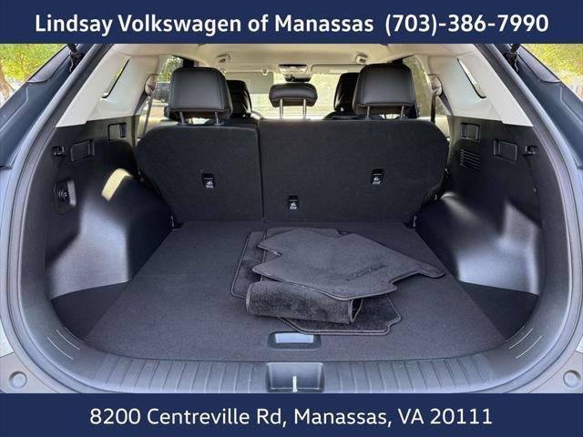 Photo of 2024 Gravity Gray Kia Sportage Hybrid
