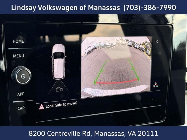 Photo of 2025 Platinum Gray Metallic Volkswagen Taos