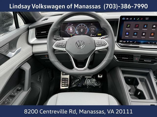 Photo of 2025 Platinum Gray Metallic Volkswagen Tiguan