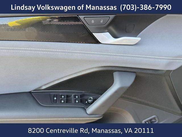 Photo of 2025 Platinum Gray Metallic Volkswagen Tiguan