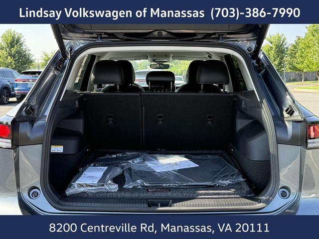 Photo of 2025 Platinum Gray Metallic Volkswagen Tiguan