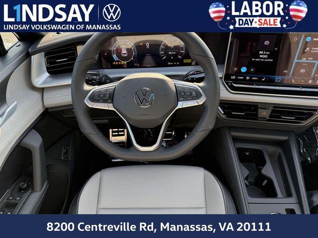 Photo of 2025 Monterey Blue Pearl Volkswagen Tiguan