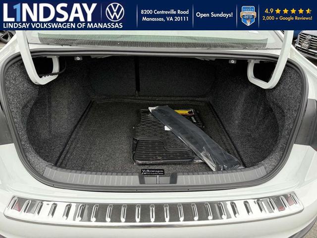 Photo of 2025 Pure White Volkswagen Jetta
