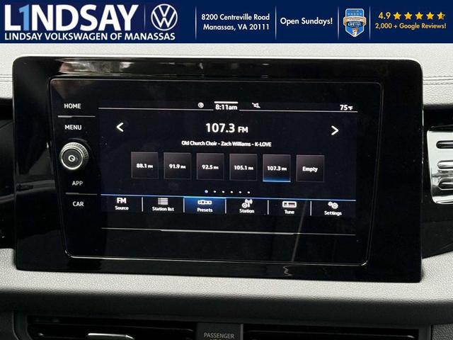 Photo of 2025 Pure White Volkswagen Jetta
